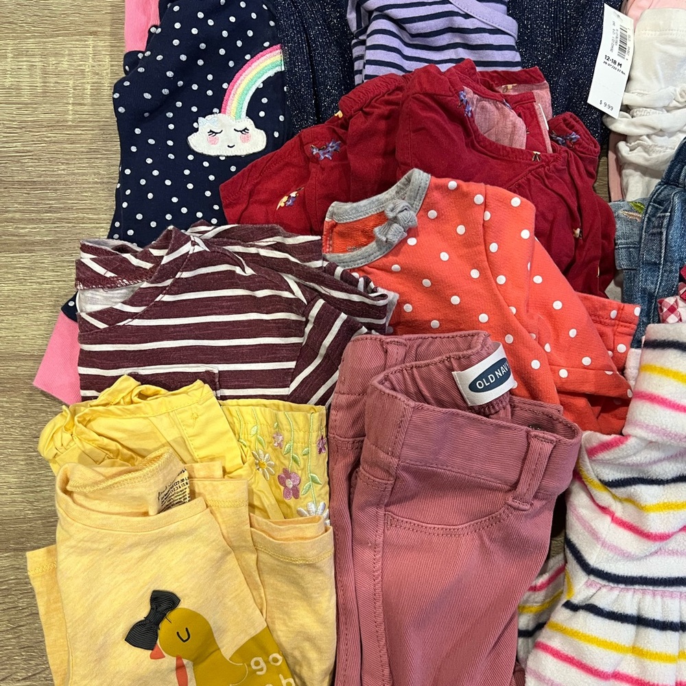 Girl clothes bundle - Picture 2 of 3